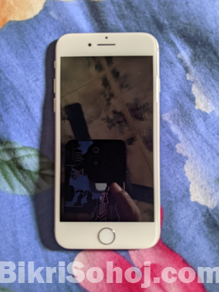 Apple iPhone 8